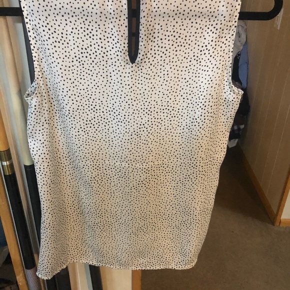 The Limited Blouse - Picture 2 of 3